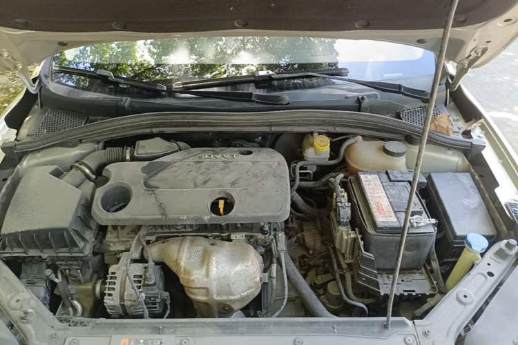 Used Roewe i5 2019 1.5L Automatic 4G Connected Langhao Edition Engine Bay