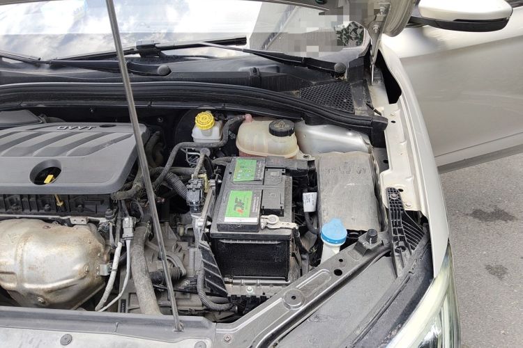 Used Roewe i5 2019 1.5L Manual 4G Connectable Langhao Edition Engine Bay Left