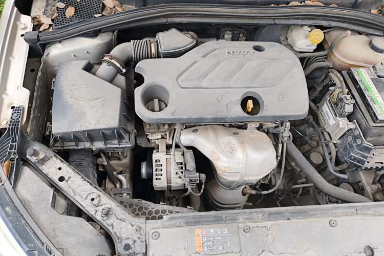 Used Roewe i5 2019 1.5L Automatic 4G Connected Langhao Edition Engine Bay Right