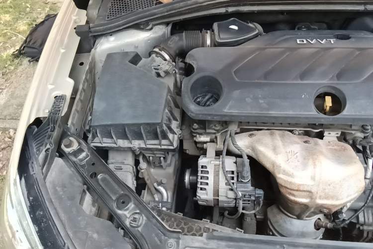 Used Roewe i5 2019 1.5L Automatic 4G Connected Linghao Flagship Edition Engine Bay Right