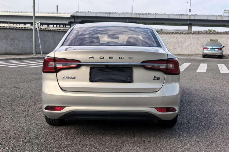 Used Roewe i5 2019 1.5L Manual 4G Connectable Langhao Edition Exterior 5
