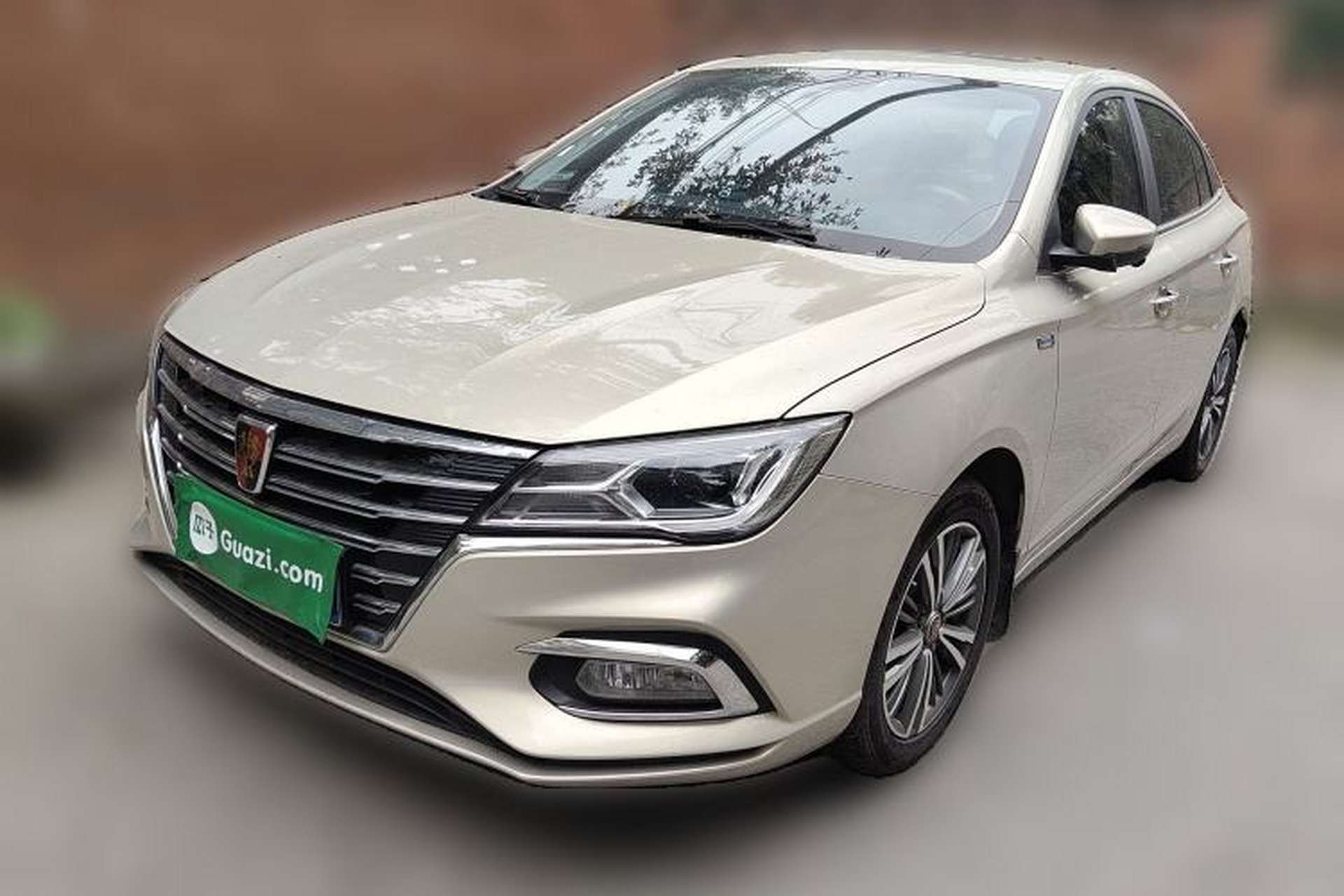 Used Roewe i5 2019 1.5L Automatic 4G Connected Langhao Edition Front Left 45 Deg