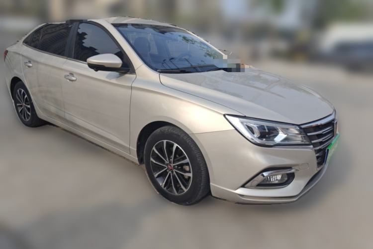 Used Roewe i5 2019 20T Automatic 4G Connect Luxury Flagship Edition Front Right 45 Deg