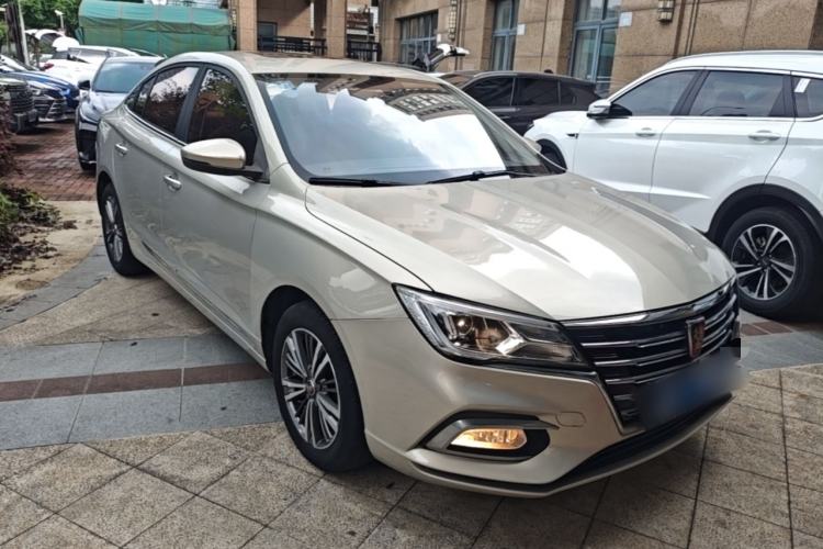 Used Roewe i5 2019 1.5L Manual 4G Connectable Langhao Edition Front Right 45 Deg