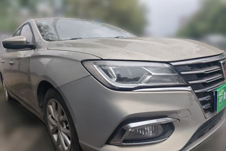Used Roewe i5 2019 1.5L Manual 4G Connected Langyue Edition Front Right 45 Deg