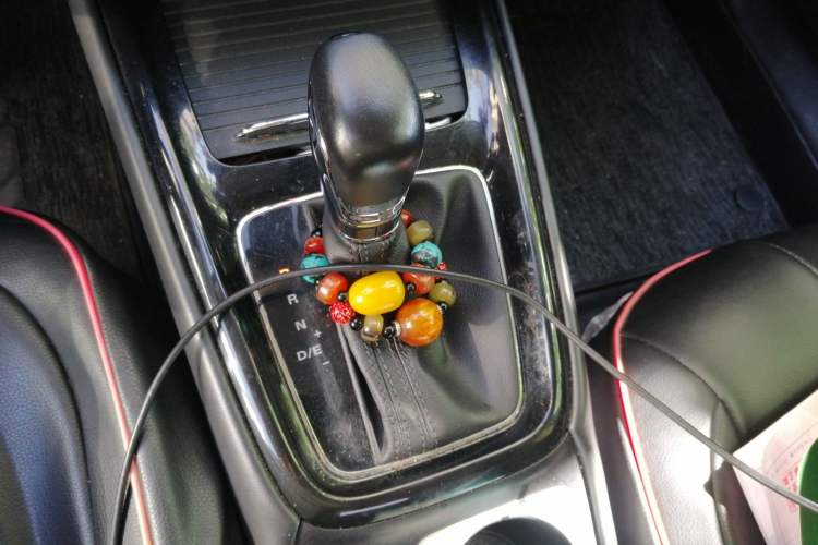Used Roewe i5 2019 1.5L Automatic 4G Connected Langyue Edition Gear Lever