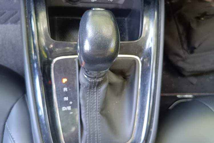 Used Roewe i5 2019 1.5L Automatic 4G Connected Langhao Edition Gear Lever