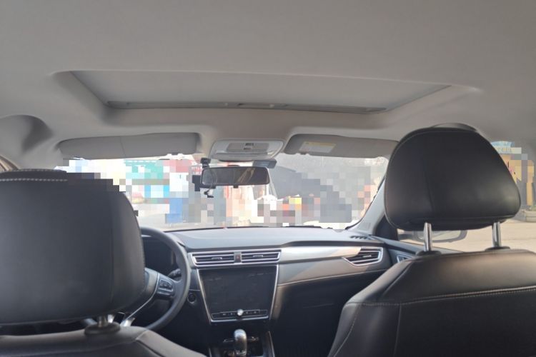 Used Roewe i5 2019 20T Automatic 4G Connect Luxury Flagship Edition Headliner