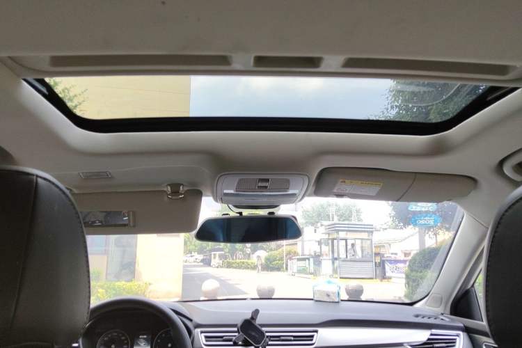 Used Roewe i5 2019 1.5L Manual 4G Connectable Langhao Edition Headliner