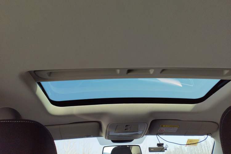 Used Roewe i5 2019 1.5L Automatic 4G Connected Linghao Edition Headliner