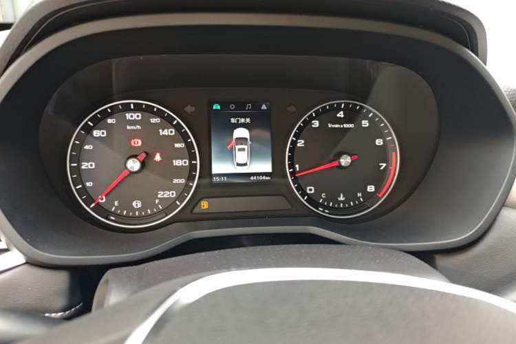 Used Roewe i5 2019 1.5L Manual 4G Connectable Langhao Edition Instrument Cluster