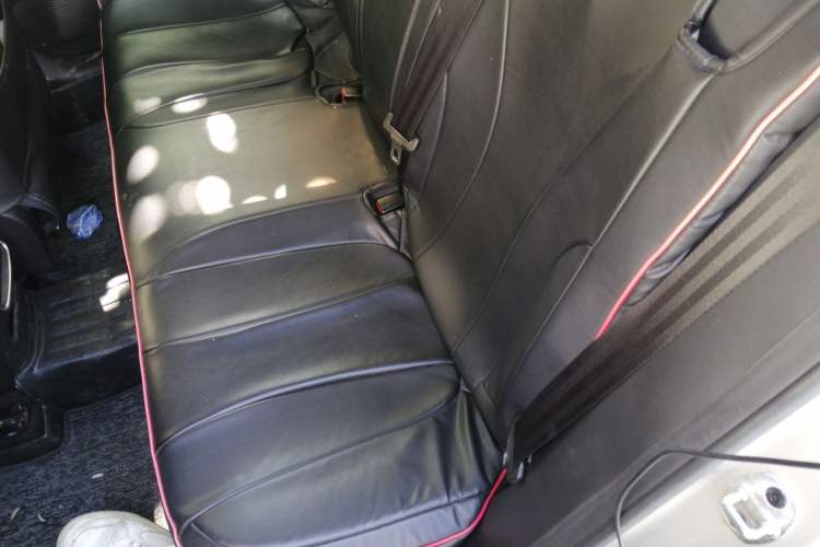 Used Roewe i5 2019 1.5L Automatic 4G Connected Langyue Edition Interior 4