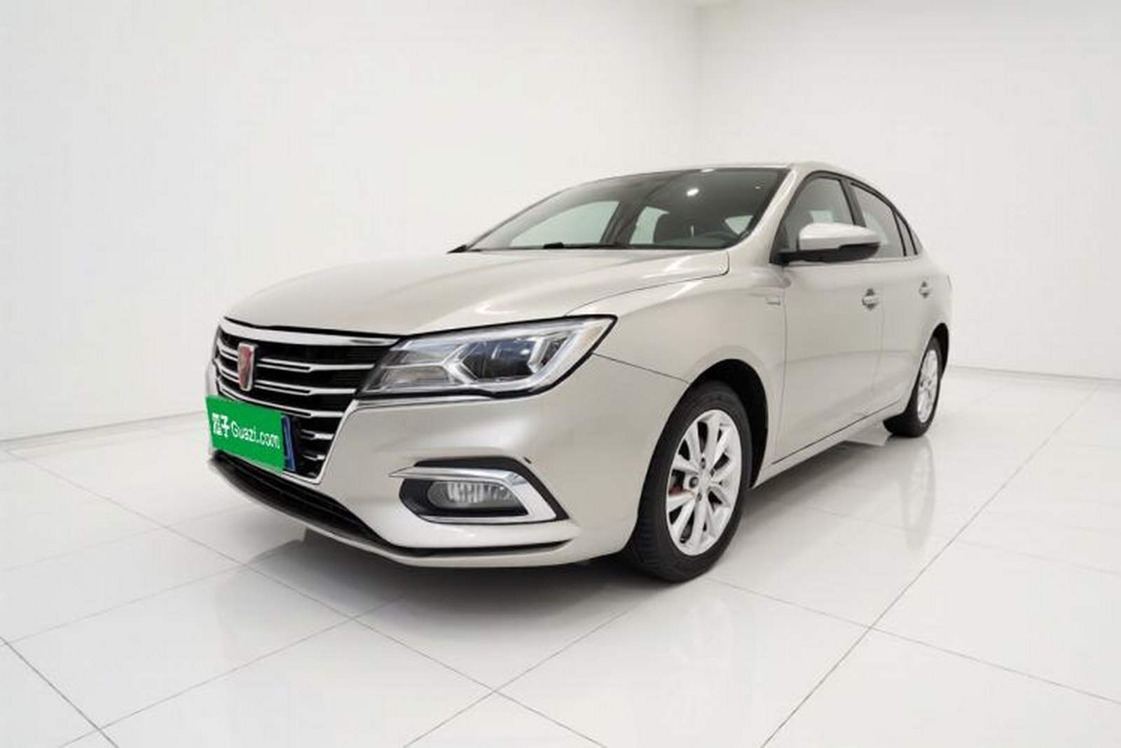 Фото Roewe с площадки