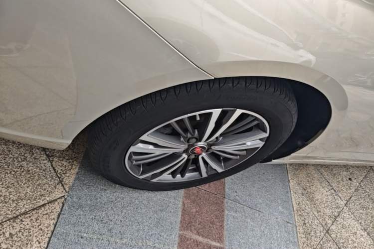 Used Roewe i5 2019 1.5L Manual 4G Connectable Langhao Edition Left Front Wheel Hub