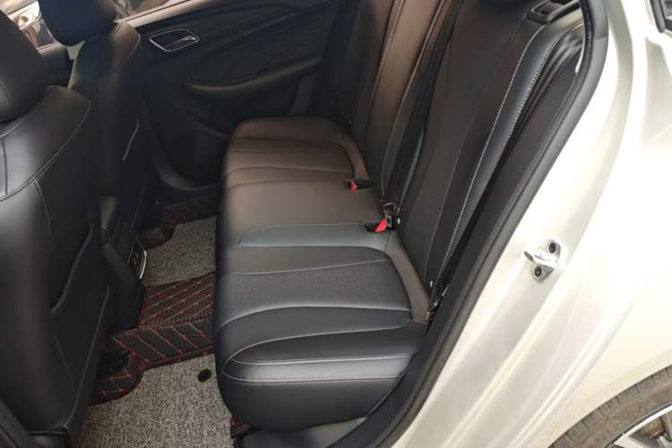 Used Roewe i5 2019 1.5L Manual 4G Connectable Langhao Edition Left Rear Seat
