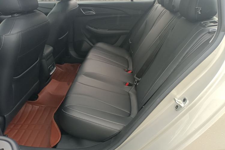 Used Roewe i5 2019 1.5L Automatic 4G Connected Langhao Edition Left Rear Seat