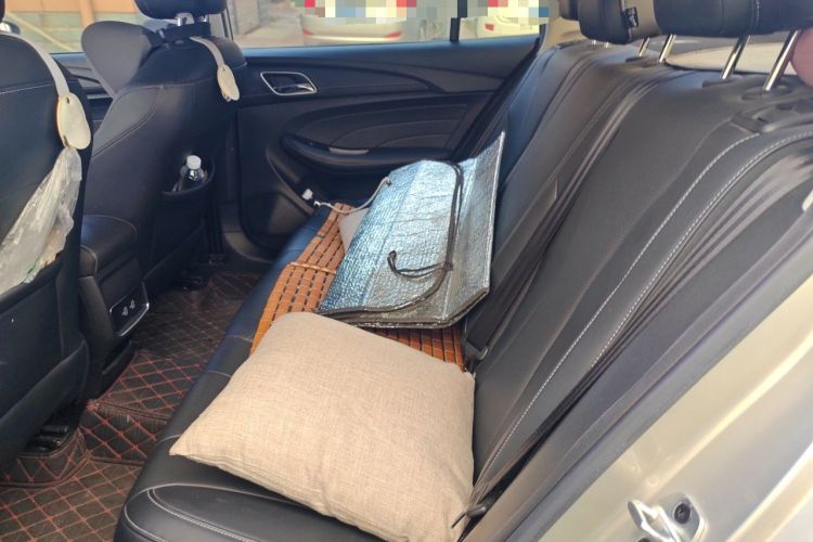 Used Roewe i5 2019 1.5L Automatic 4G Connected Langhao Edition Left Rear Seat