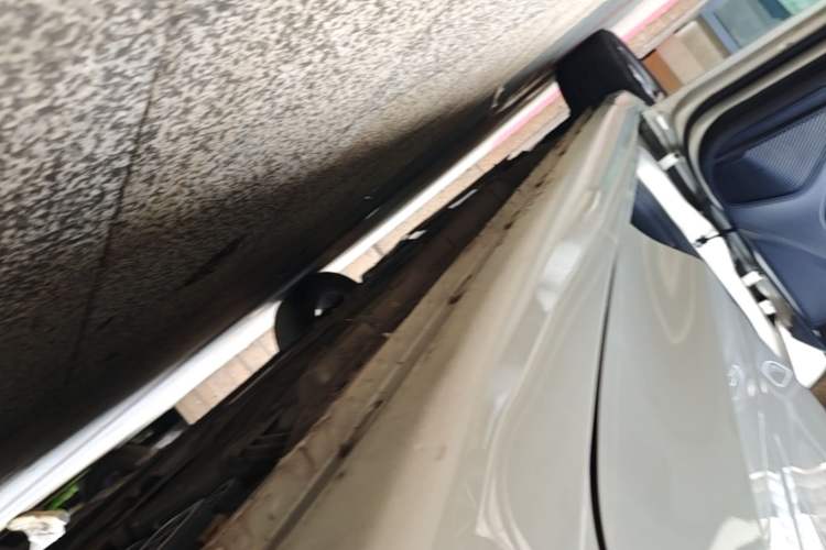 Used Roewe i5 2019 1.5L Manual 4G Connectable Langhao Edition Left Side Sill