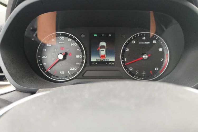 Used Roewe i5 2019 1.5L Manual 4G Connectable Langhao Edition Odometer Close Up