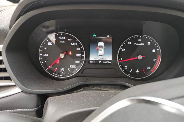 Used Roewe i5 2019 1.5L Automatic 4G Connected Langhao Edition Odometer Close Up