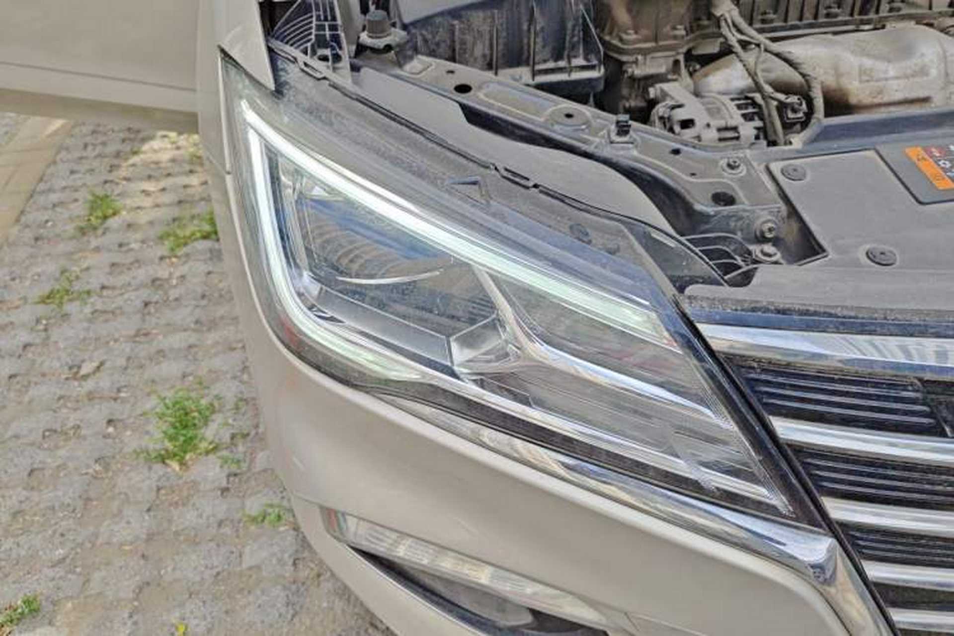 Used Roewe i5 2019 1.5L Manual 4G Connect Leehao Flagship Edition Right Front Headlight