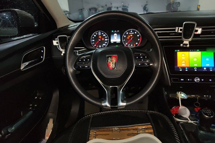 Used Roewe i5 2019 1.5L Manual 4G Connected Langyue Edition Steering Wheel