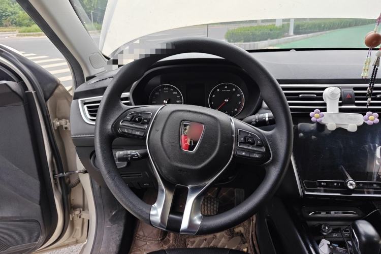 Used Roewe i5 2019 1.5L Automatic 4G Connected Langhao Edition Steering Wheel