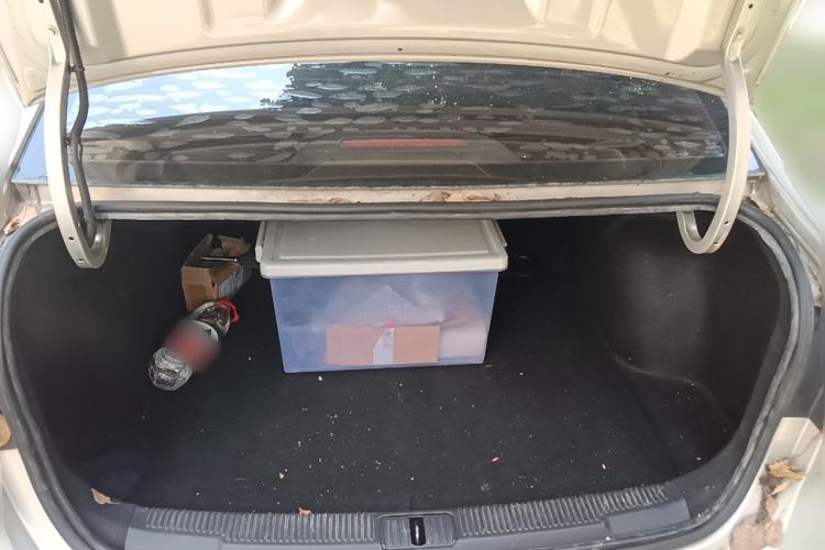 Used Roewe i5 2019 1.5L Automatic 4G Connected Linghao Flagship Edition Trunk