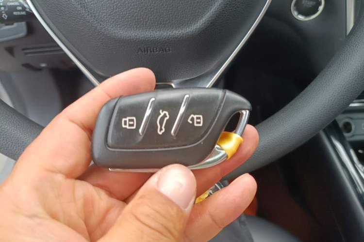 Used Roewe i5 2019 1.5L Automatic 4G Connected Langhao Edition Vehicle Key