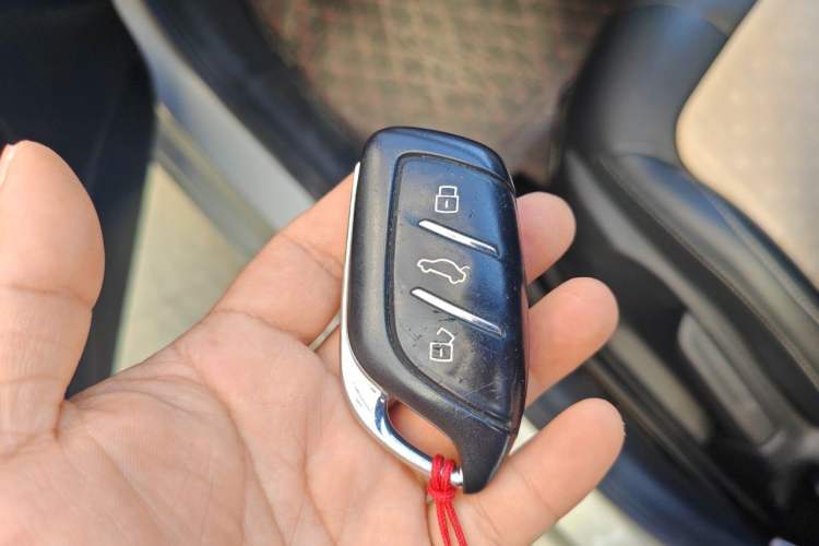 Used Roewe i5 2019 1.5L Automatic 4G Connected Langhao Edition Vehicle Key