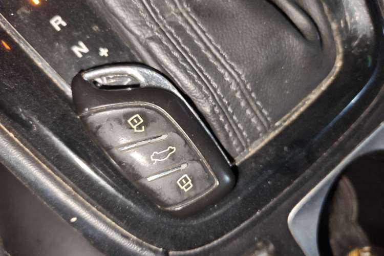 Used Roewe i5 2019 1.5L Automatic 4G Connected Langhao Edition Vehicle Key