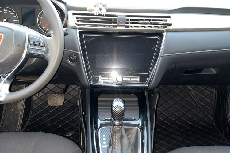 Used Roewe i5 2020 1.5L Automatic 4G Connected Linghao Edition Audio And AC Panel