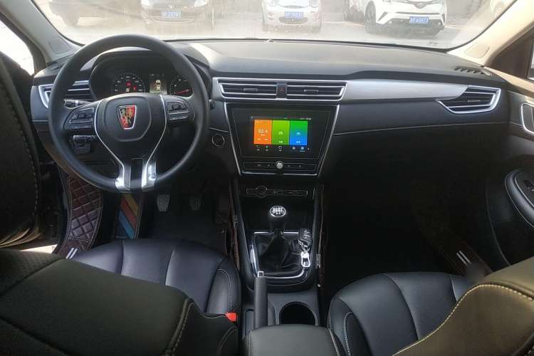 Used Roewe i5 2020 1.5L Manual 4G Connect Leehao Flagship Edition Center Console