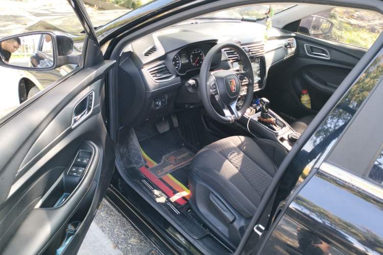 Used Roewe i5 2020 1.5L Automatic 4G Connected Linghao Edition Driver Seat