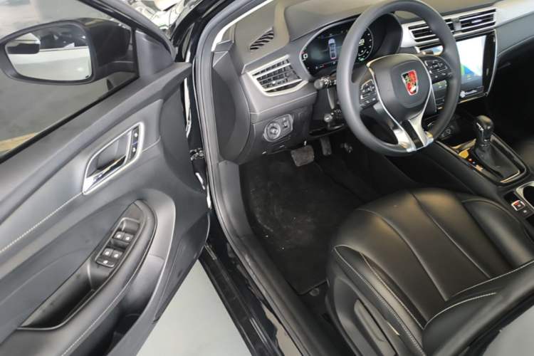 Used Roewe i5 2020 1.5L Automatic 4G Connect Luxury Flagship Edition Driver Seat