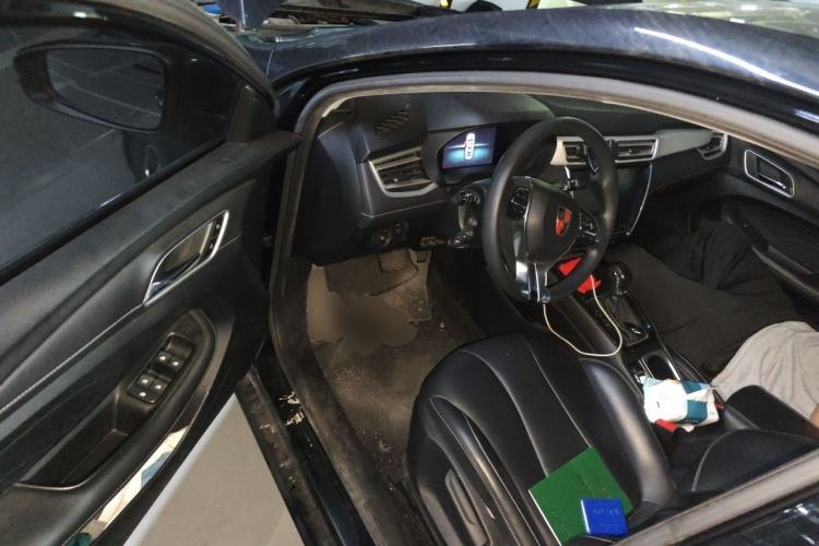 Used Roewe i5 2020 1.5L Automatic 4G Connect Luxury Flagship Edition Driver Seat