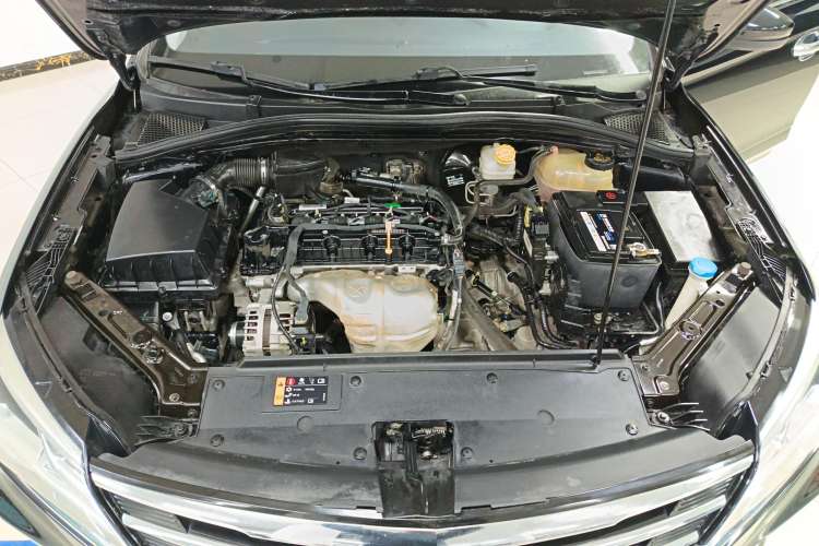 Used Roewe i5 2020 1.5L Automatic 4G Connected Linghao Edition Engine Bay