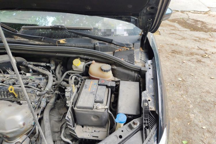 Used Roewe i5 2020 1.5L Automatic 4G Connected Linghao Edition Engine Bay Left