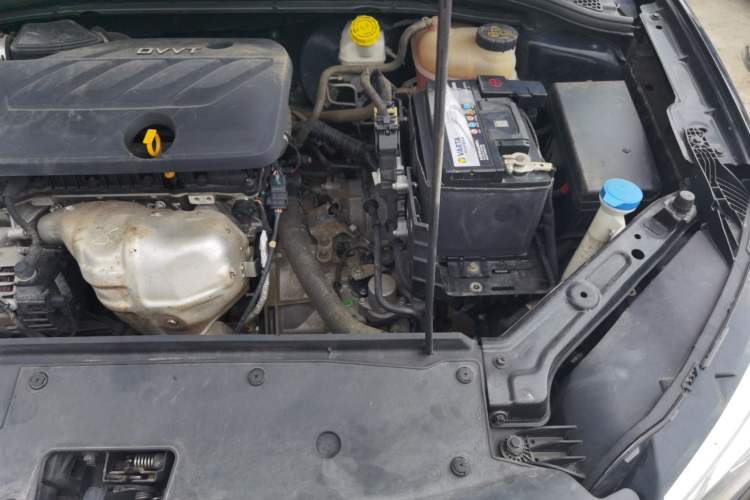 Used Roewe i5 2020 1.5L Automatic 4G Connect Luxury Flagship Edition Engine Bay Left
