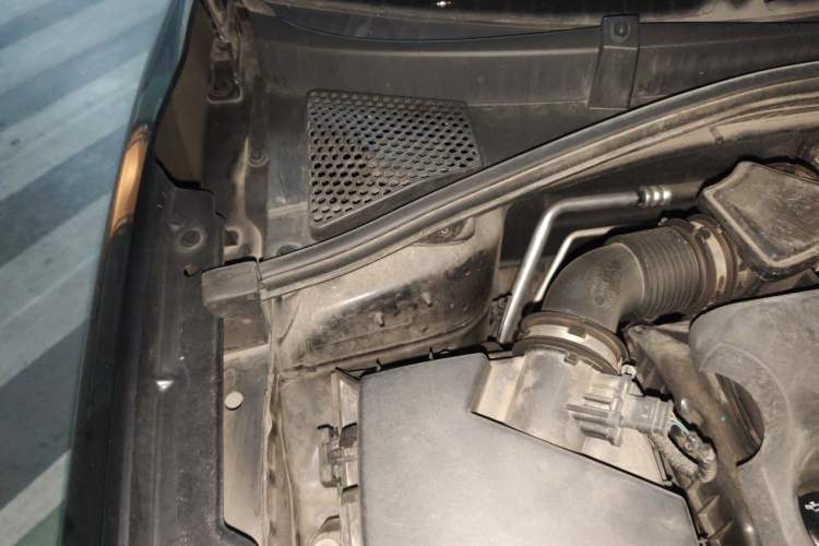 Used Roewe i5 2020 1.5L Automatic 4G Connect Luxury Flagship Edition Engine Bay Right