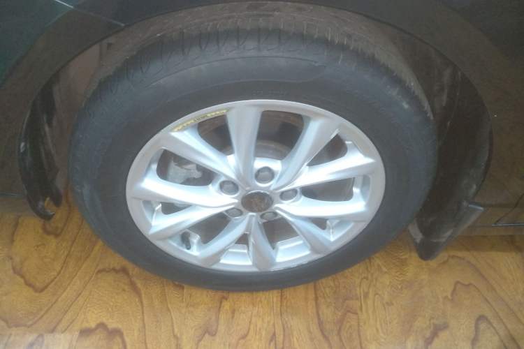 Used Roewe i5 2020 1.5L Automatic 4G Connected Linghao Edition Exterior 1