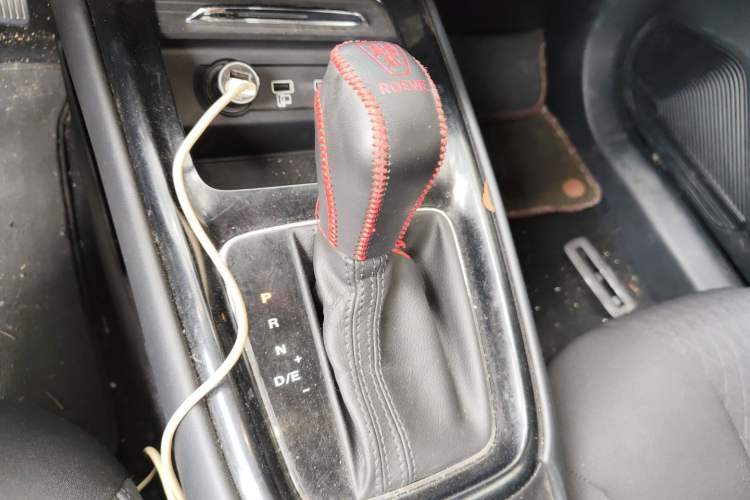 Used Roewe i5 2020 1.5L Automatic 4G Connected Linghao Edition Gear Lever