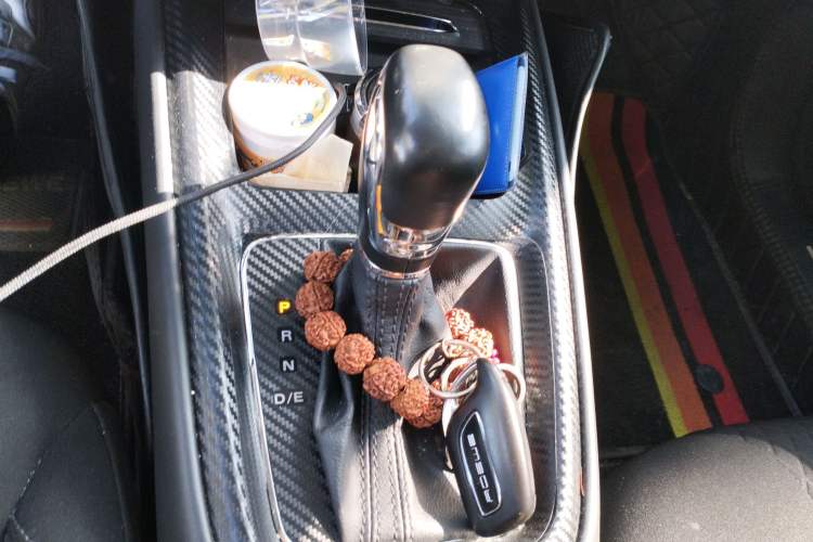Used Roewe i5 2020 1.5L Automatic 4G Connected Linghao Edition Gear Lever