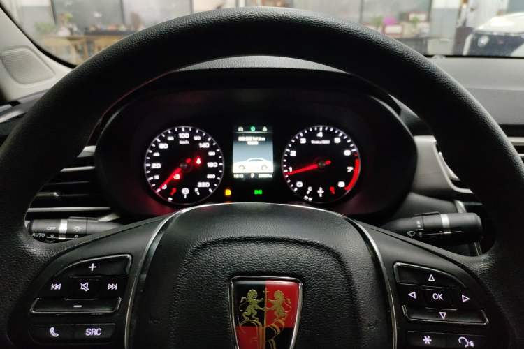 Used Roewe i5 2020 1.5L Automatic 4G Connected Linghao Edition Instrument Cluster