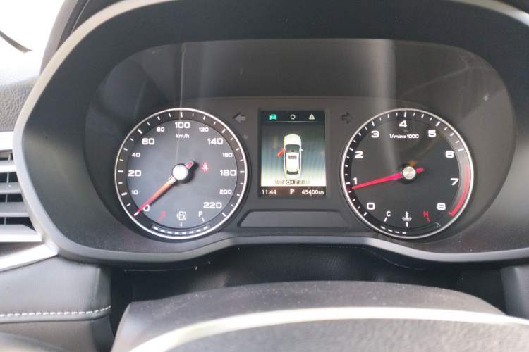 Used Roewe i5 2020 1.5L Automatic 4G Connected Linghao Edition Instrument Cluster