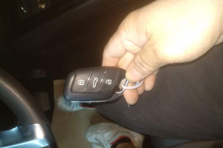 Used Roewe i5 2020 1.5L Automatic 4G Connected Linghao Edition Interior 1