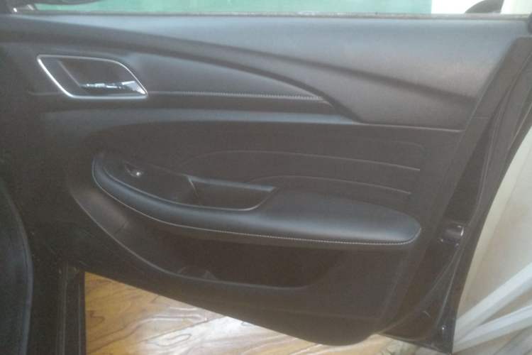 Used Roewe i5 2020 1.5L Automatic 4G Connected Linghao Edition Interior 5