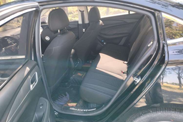 Used Roewe i5 2020 1.5L Automatic 4G Connected Linghao Edition Left Rear Seat