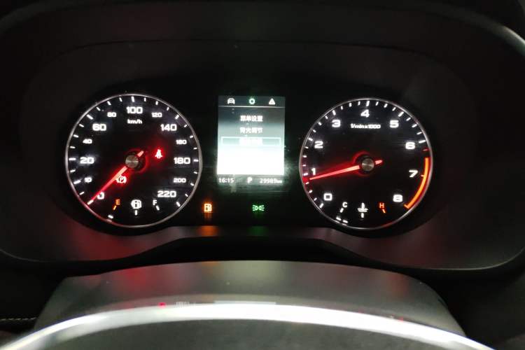 Used Roewe i5 2020 1.5L Automatic 4G Connected Linghao Edition Odometer Close Up