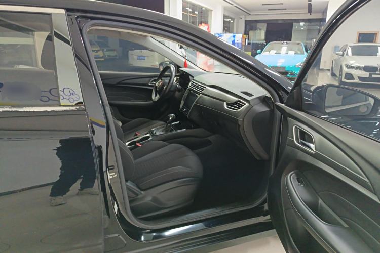 Used Roewe i5 2020 1.5L Automatic 4G Connected Linghao Edition Right Front Seat